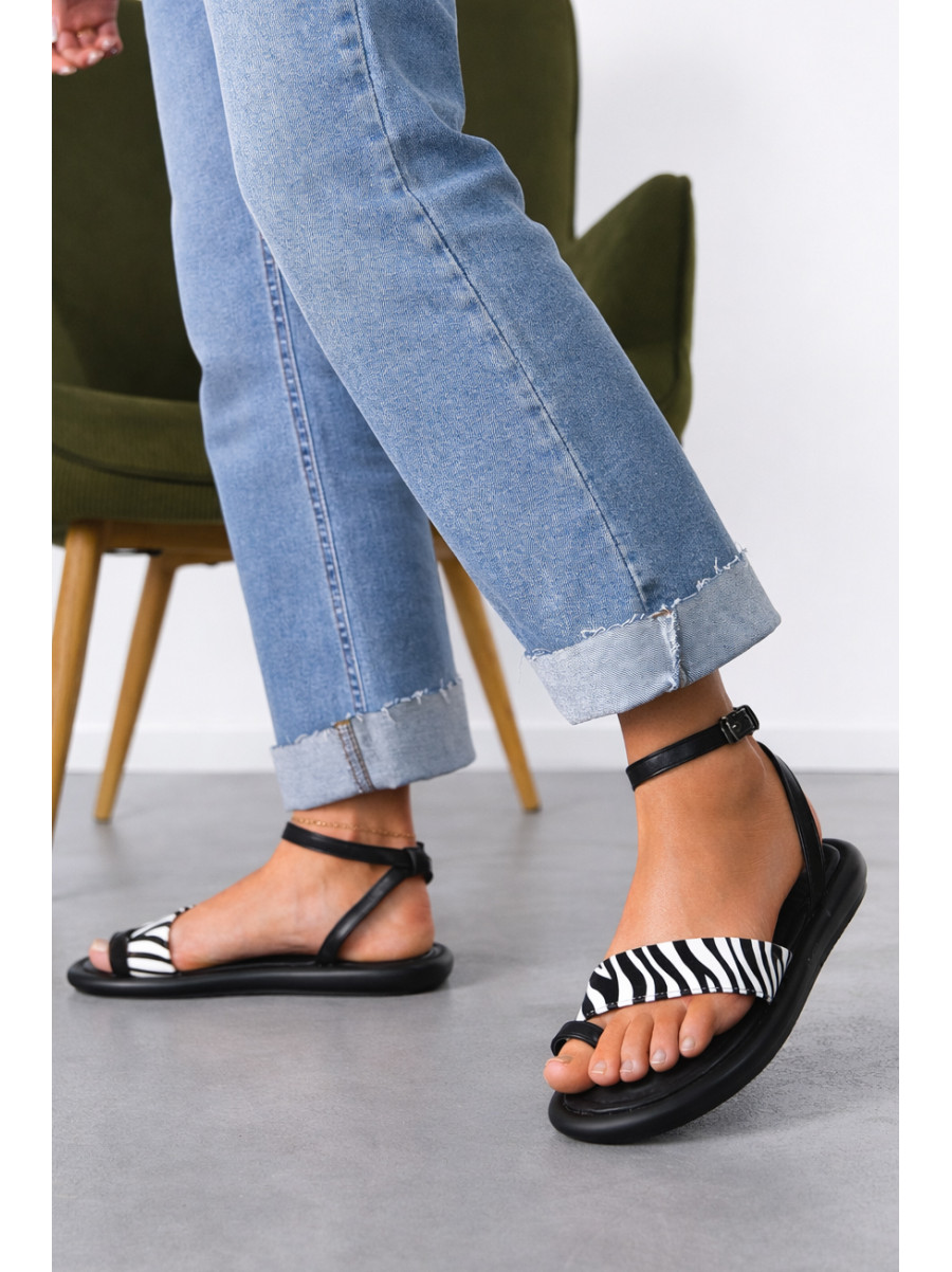 Босоножки женские чорного цвета W 710-18 212263C