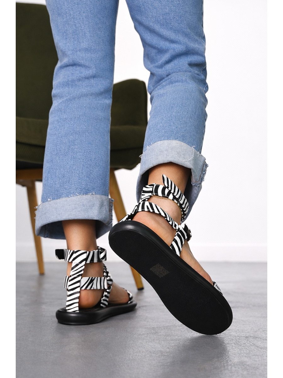 Босоножки женские чорно-белого цвета W 2260-17 212270C