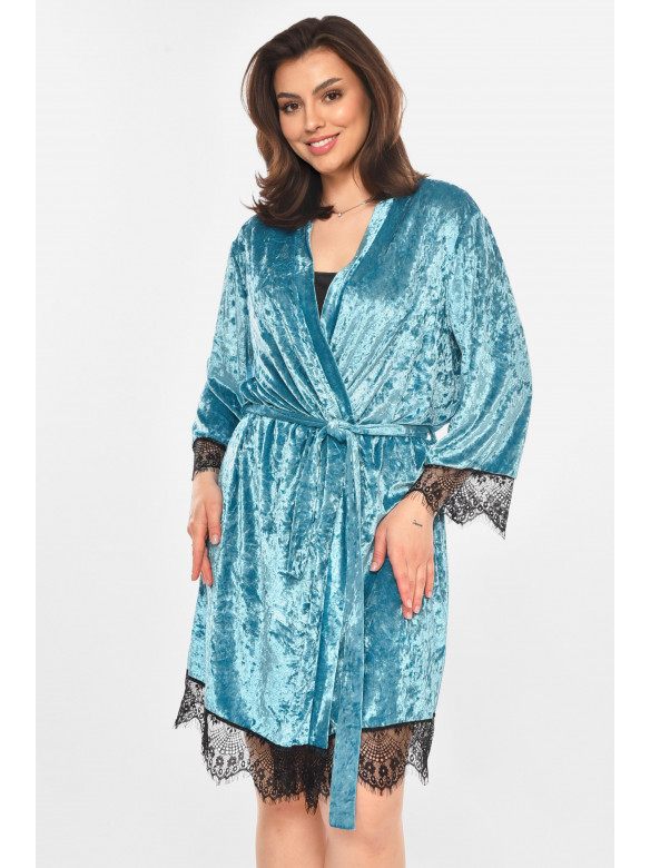 Халат женский полубатальный велюровый зеленого цвета 0630 212313C