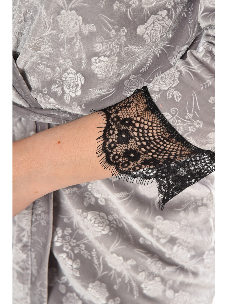 Халат женский полубатальный велюровый серого цвета 212317C