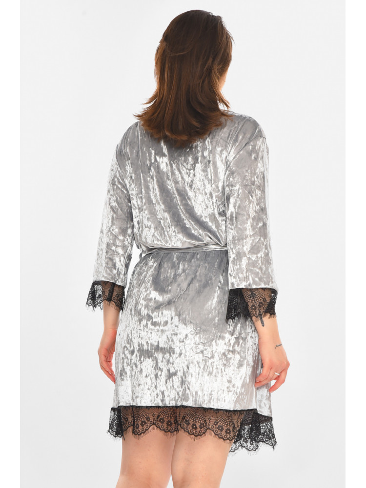 Халат женский полубатальный велюровый серого цвета 212338C