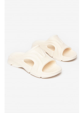 Шлепанцы пена женские молочного цвета 5075-2 212361C