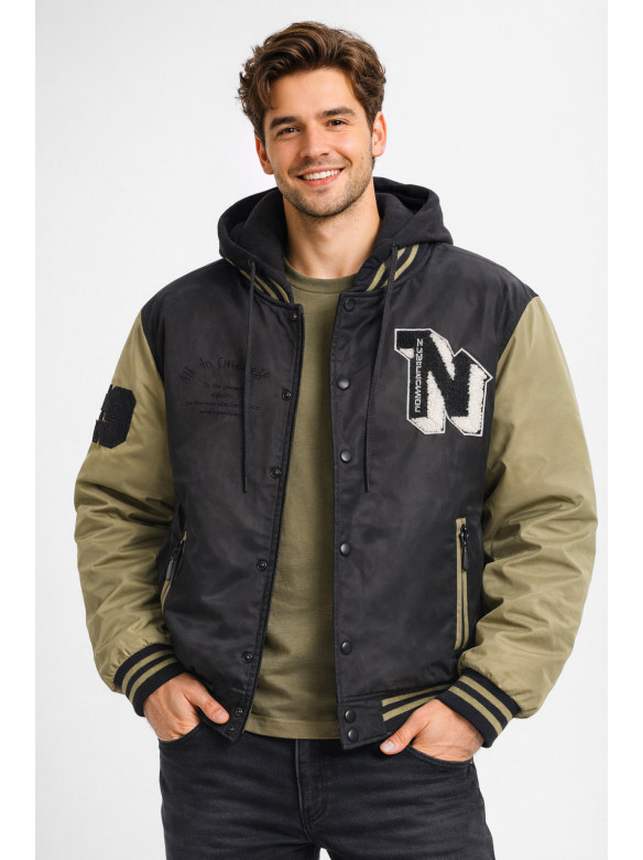 Бомбер чоловічий демісезонний чорного кольору з принтом S425 212388C