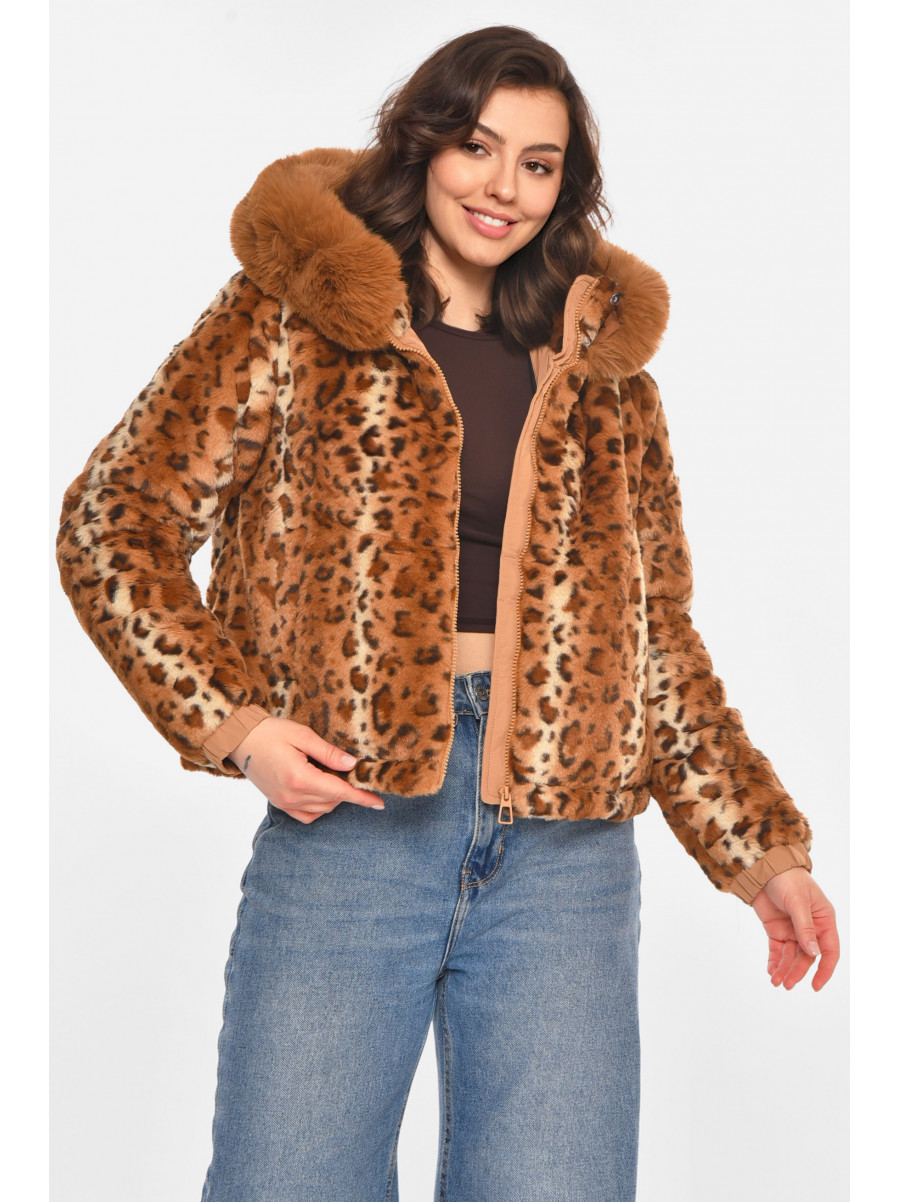 Шубка женская демисезонная коричневого цвета с принтом 11768 212452C