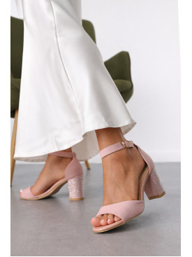 Босоніжки жіночі рожевого кольору СМД29 212480C