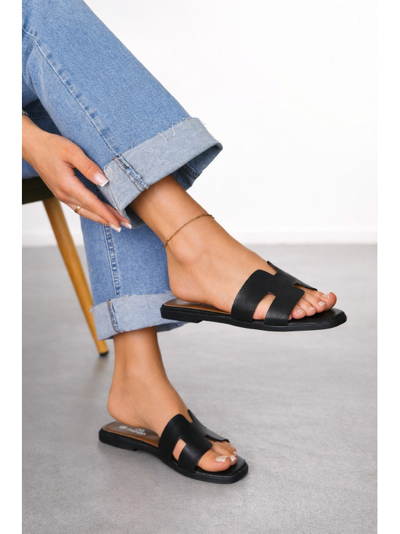 Шлепанцы женские черного цвета Q130-1 212486C
