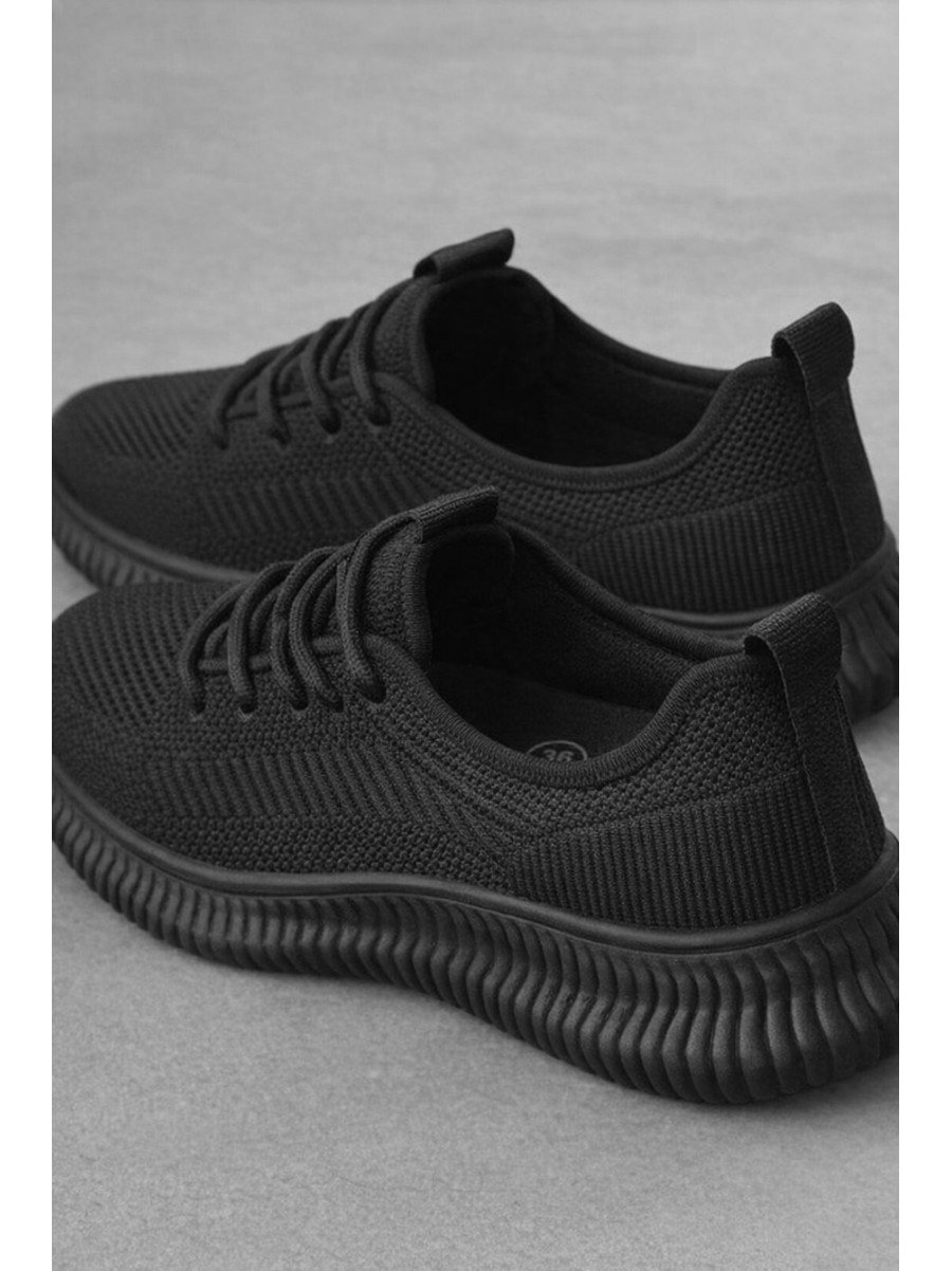 Кроссовки женские черного цвета текстиль С096-1 212570C