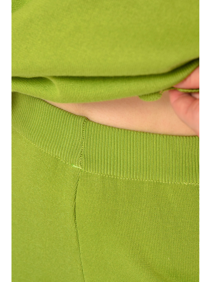 Костюм женский однотонный трикотажный оливкового цвета 212633C