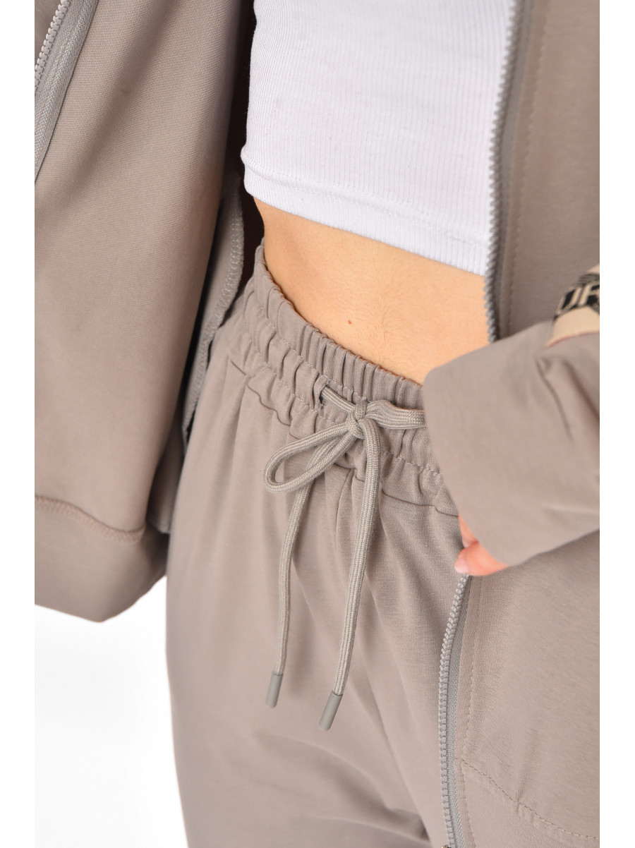 Спортивный костюм женский серого цвета с принтом T-380 212655C