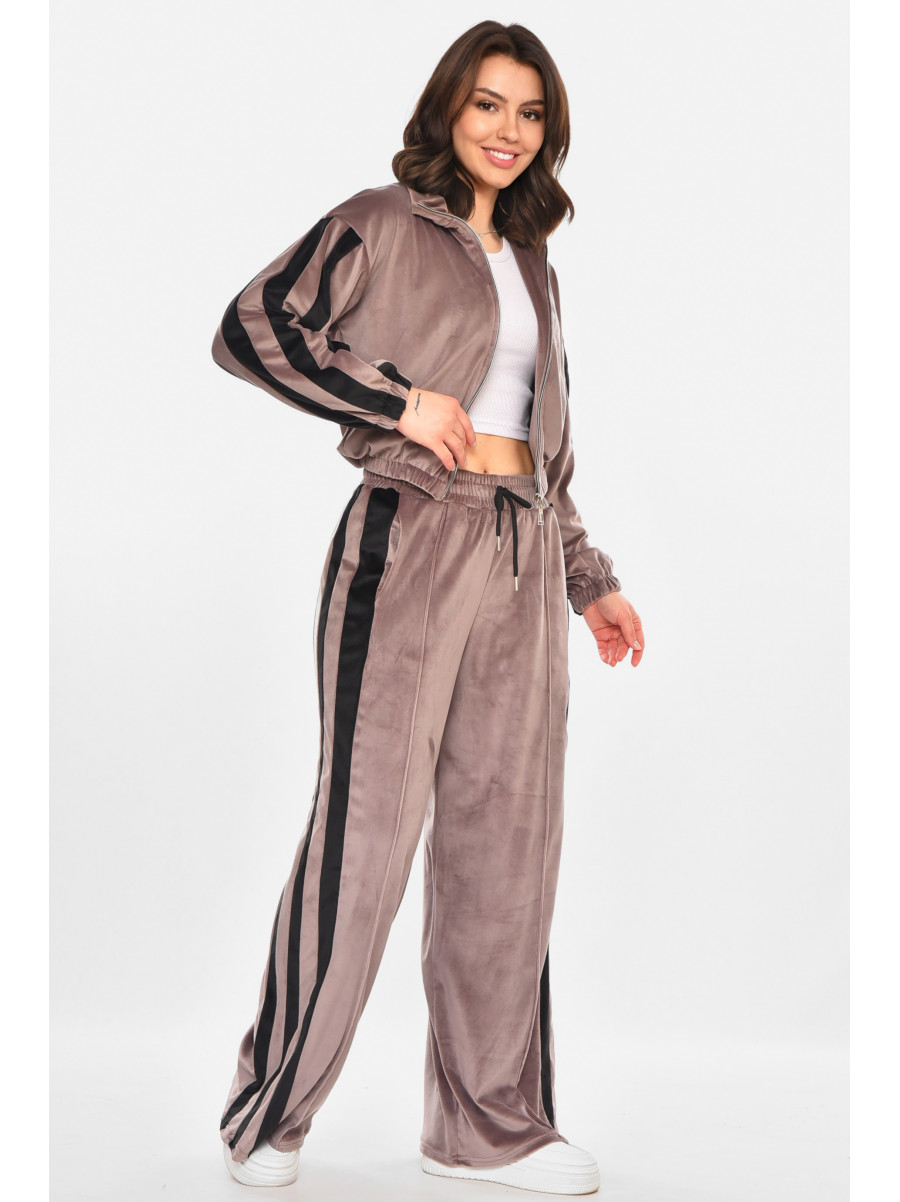 Спортивный костюм женский велюровый цвета мокко 212670C