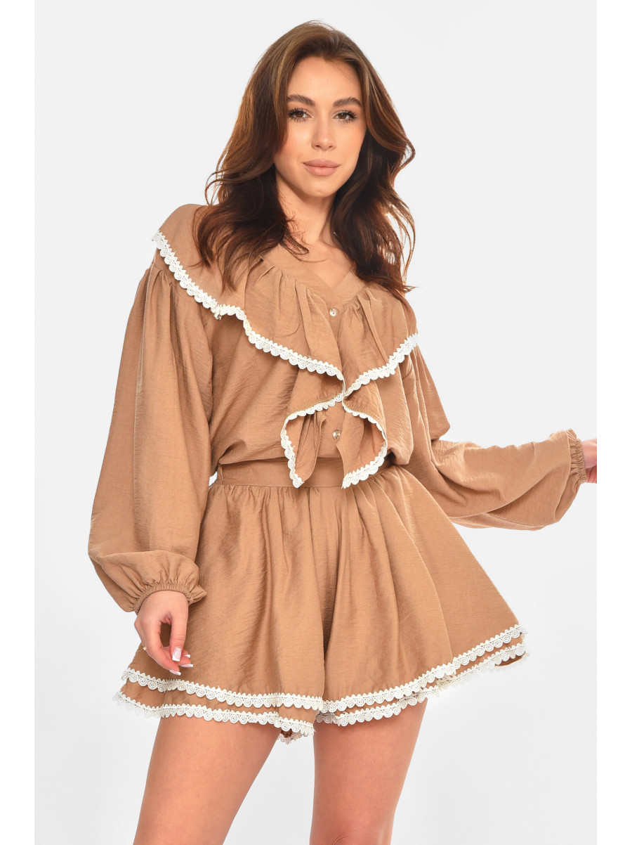 Костюм женский однотонный бежевого цвета 247 212686C