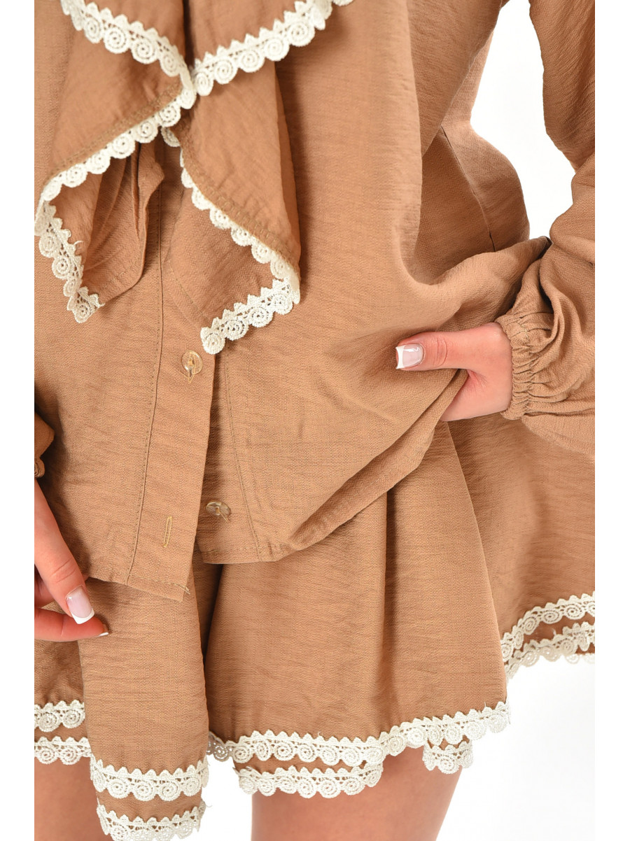 Костюм женский однотонный бежевого цвета 247 212686C