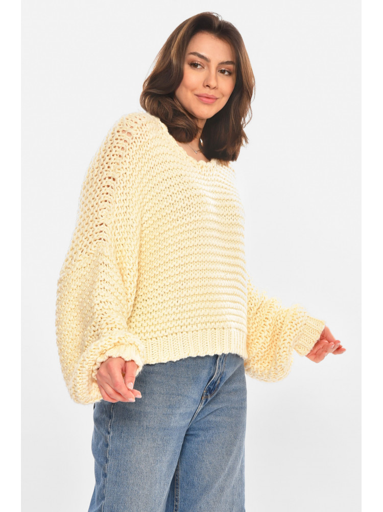 Свитер женский вязаный молочного цвета 212897C