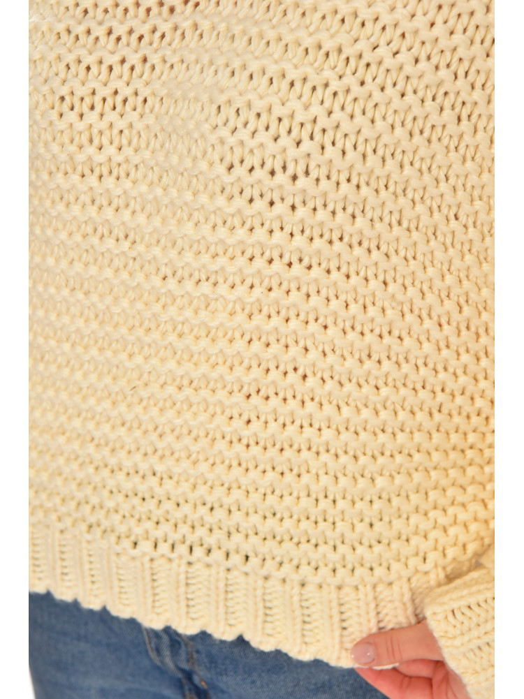 Свитер женский вязаный молочного цвета 212897C
