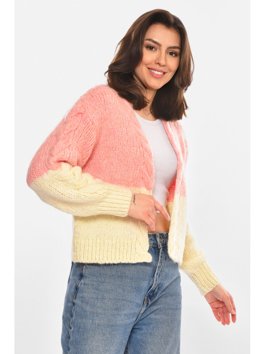 Светр жіночий в'язаний рожевого кольору 212929C