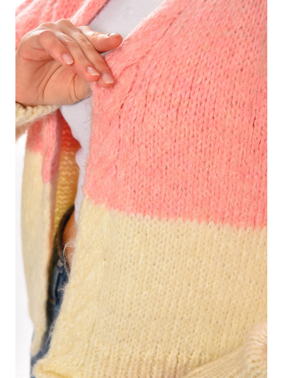 Светр жіночий в'язаний рожевого кольору 212929C