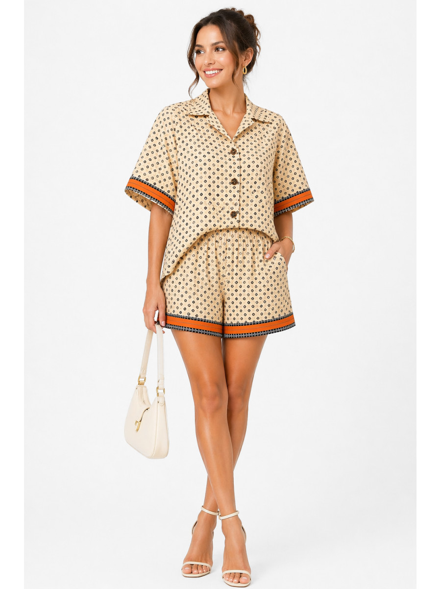 Костюм женский бежевого цвета с принтом 213497C