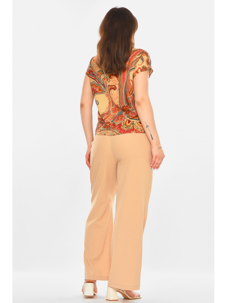 Костюм женский бежевого цвета с принтом 213634C