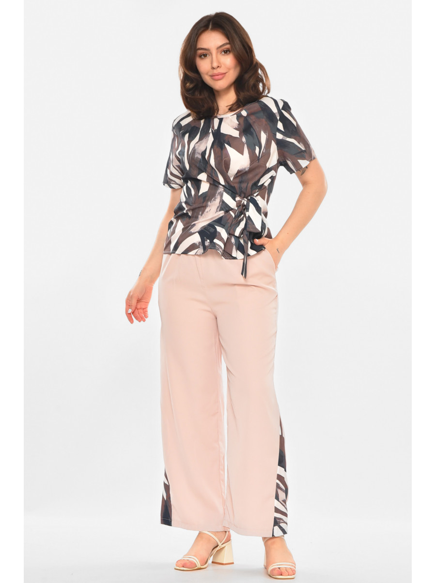 Костюм женский бежевого цвета с принтом 213639C