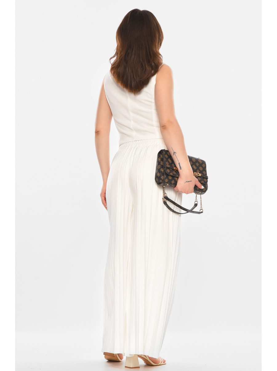 Костюм женский однотонный белого цвета 213648C