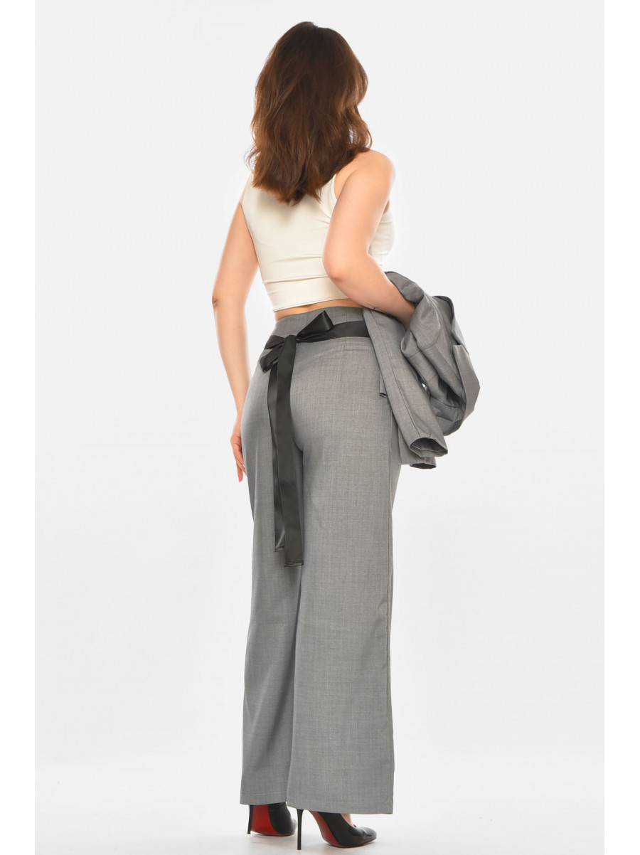 Костюм женский однотонный серого цвета 213658C