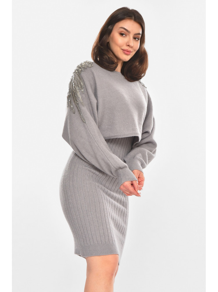Костюм женский серого цвета 213784C