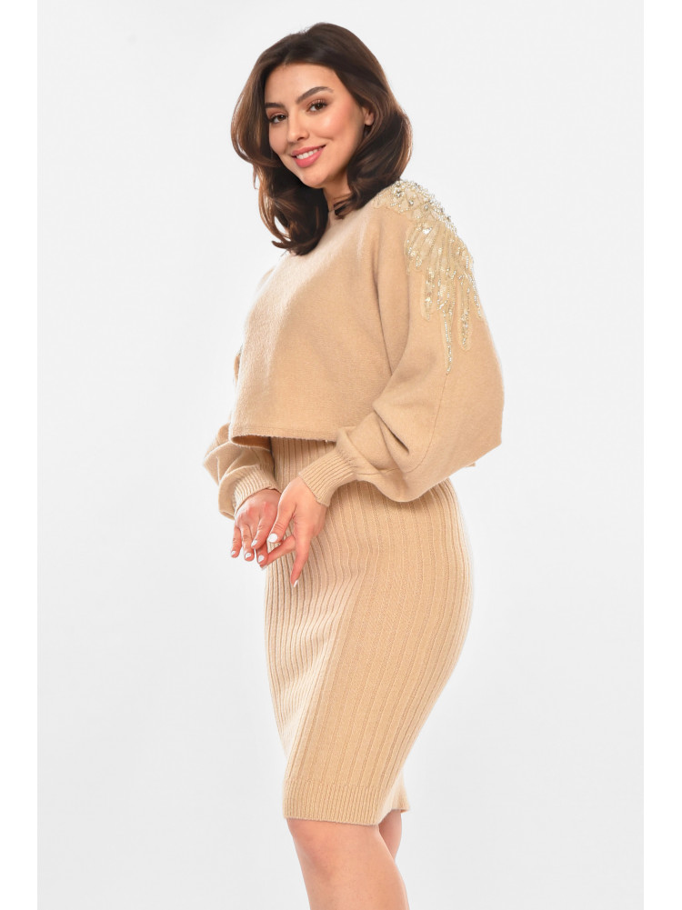 Костюм женский бежевого  цвета 213791C