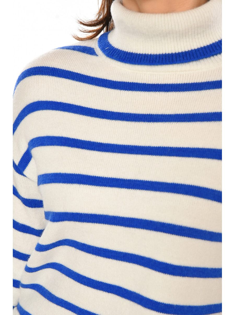 Кофта женская белого цвета с принтом 213806C