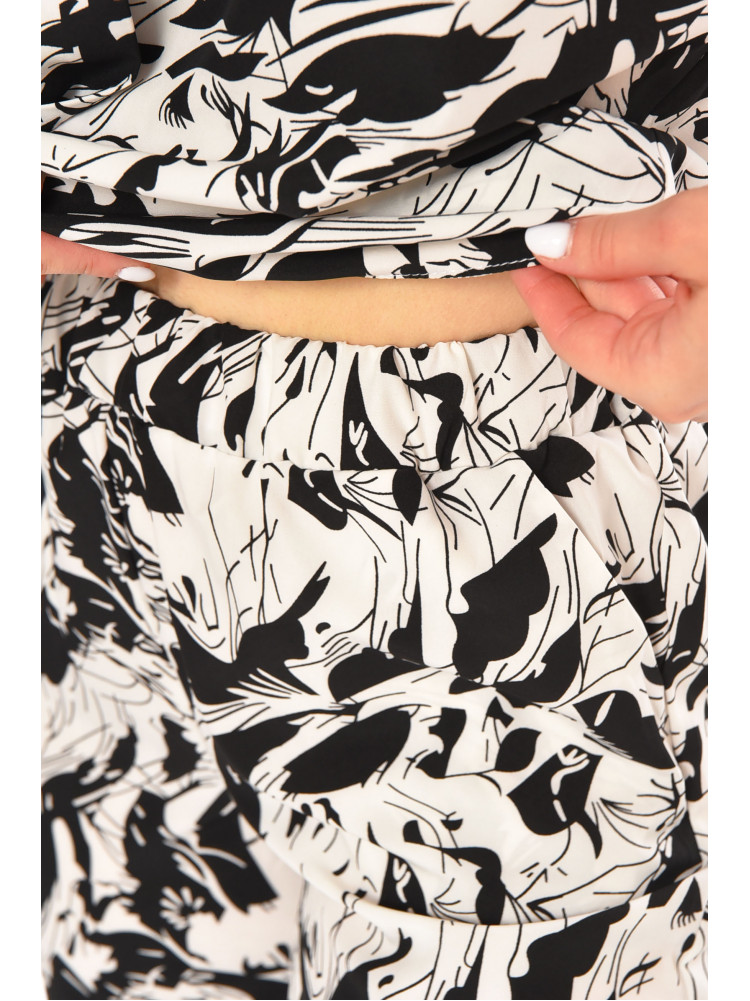 Костюм женский белого цвета с принтом 213916C